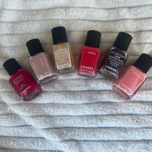 CHANEL Other - Buy Now 💅 Chanel Polish Top Coat Gold Sparkles